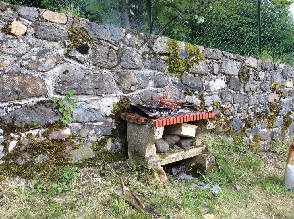 Le Buron Du Mas Villa Marchastel  Exteriör bild